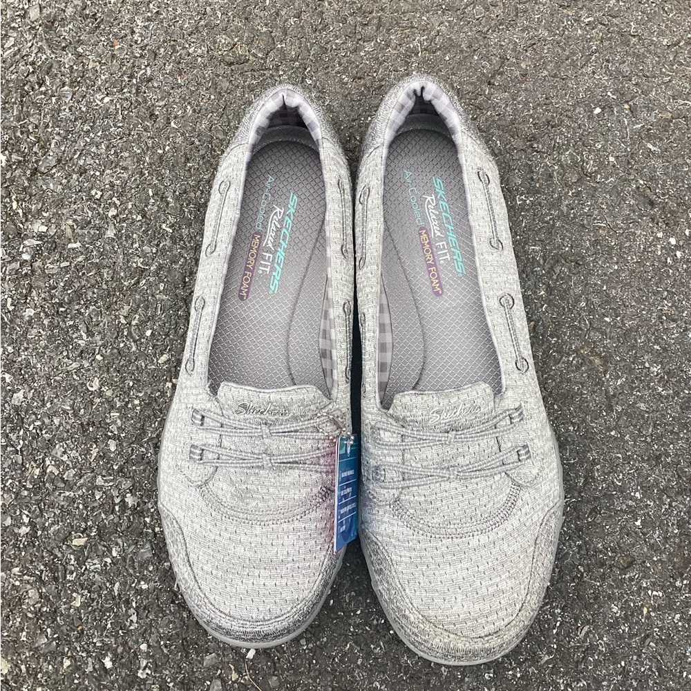 Skechers Relaxed Fit Air Cooled Memory Foam Shoes Sz 9.5 grey cute EUC new